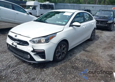 2021 Kia Forte Lxs z USA, uszkodzony, nr VIN 3KPF24AD2ME285486
